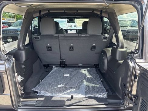New 2026 Jeep Wrangler Unlimited Sport AWD/4WD image 22