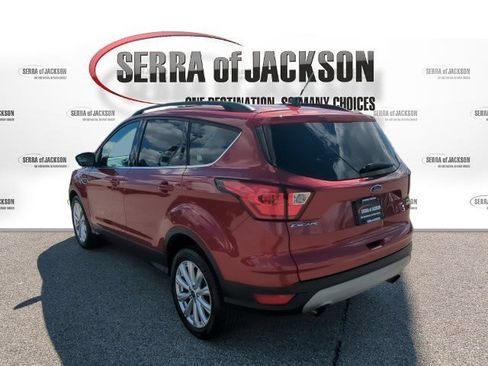 Used 2019 Ford Escape SEL FWD image 6