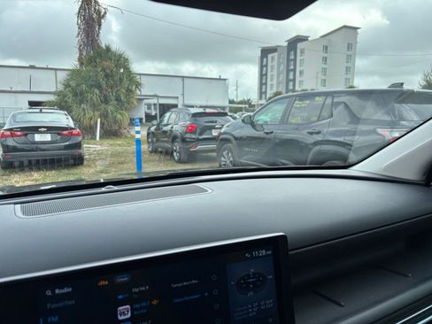 Used 2025 Hyundai Tucson SEL image 36