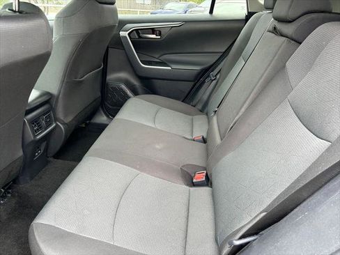 Certified 2025 Toyota RAV4 XLE FWD image 15