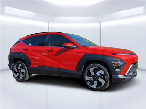 Certified 2024 Hyundai Kona Limited AWD/4WD image 2