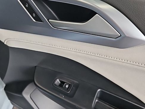 New 2026 Volkswagen Taos SE AWD/4WD image 12