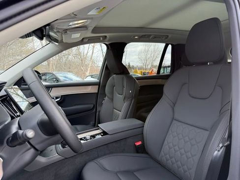 New 2026 Volvo XC90 B5 Core image 15