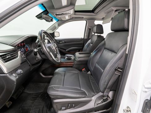 Used 2018 GMC Yukon SLT w/ Open Road Package image 16