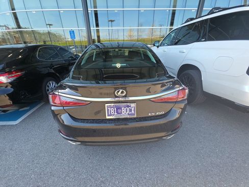 Used 2025 Lexus ES 350 Ultra Luxury w/ Accessory Package (Z1) image 7
