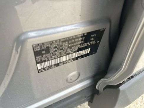 Used 2018 Toyota RAV4 XLE w/ Plus Extra Value Package AWD/4WD image 36