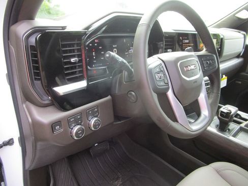 New 2026 GMC Sierra 1500 SLT w/ SLT Premium Plus Package AWD/4WD image 37