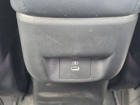Used 2024 Nissan Versa SV w/ Trunk Package FWD image 3