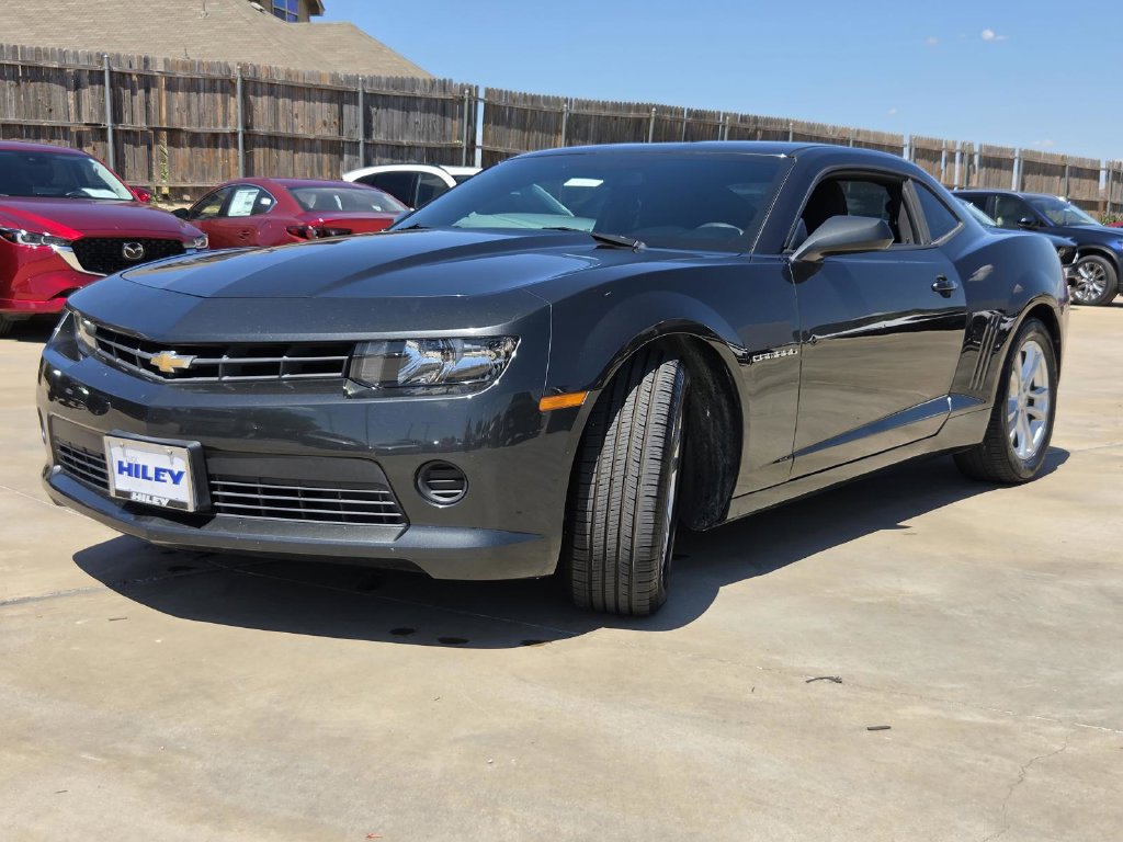 Used 2015 Chevrolet Camaro LS RWD image 2