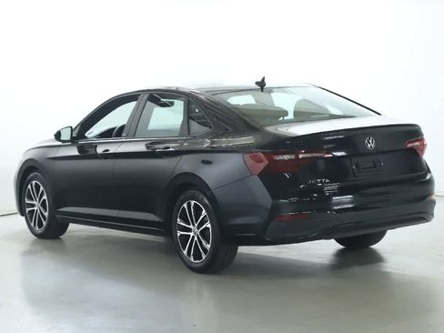 Used 2023 Volkswagen Jetta Sport image 39