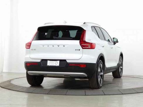 Certified 2025 Volvo XC40 B5 Core image 10