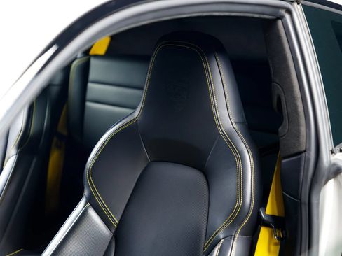 Used 2021 Porsche 911 Turbo S AWD/4WD image 88