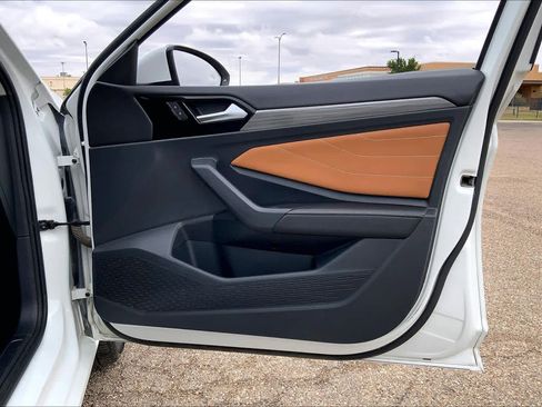 Used 2024 Volkswagen Jetta SEL image 23