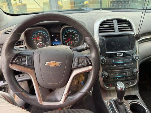 Used 2015 Chevrolet Malibu LT w/ Power Convenience Package FWD image 10