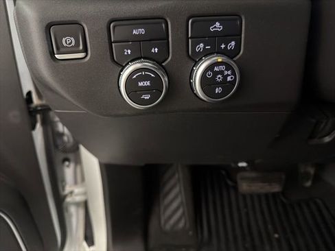 Used 2022 GMC Sierra 1500 Elevation image 14
