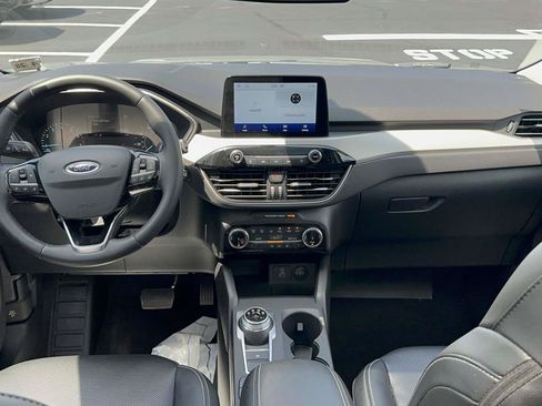 Certified 2022 Ford Escape SEL AWD/4WD image 13