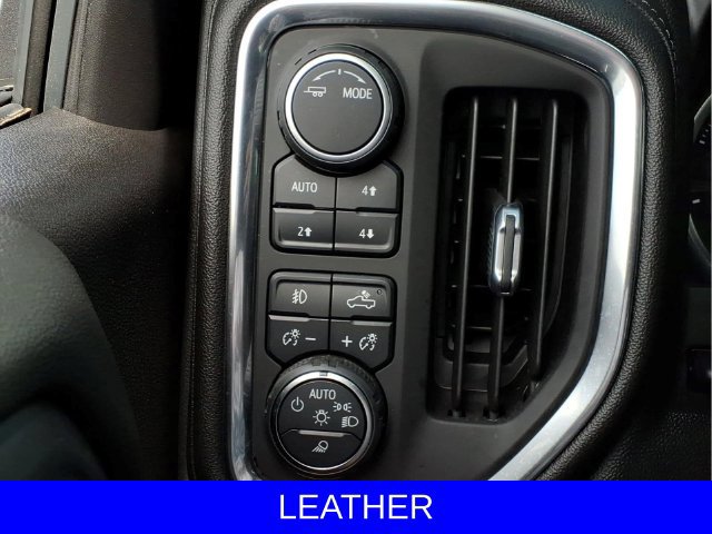 Used 2021 Chevrolet Silverado 1500 High Country w/ Technology Package AWD/4WD image 16