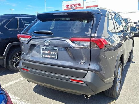 Used 2025 Toyota RAV4 LE AWD/4WD image 5