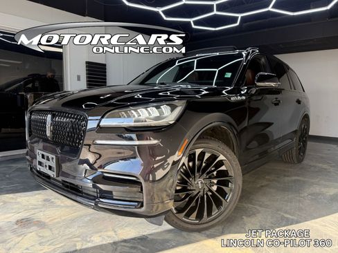 Used 2023 Lincoln Aviator Reserve w/ Jet Appearance Package image 1