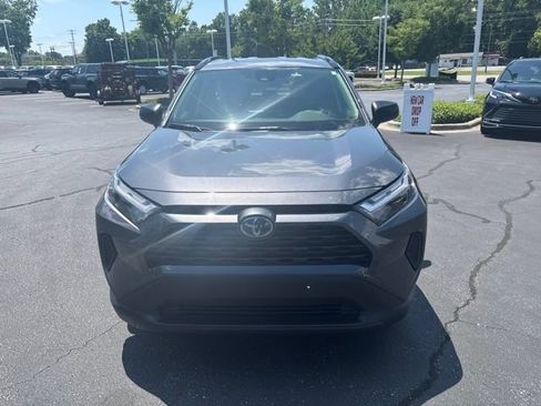 Used 2024 Toyota RAV4 LE AWD/4WD image 5