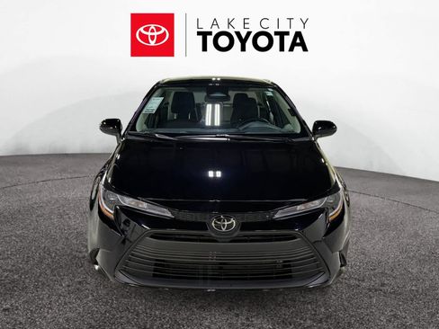 Used 2026 Toyota Corolla LE image 11