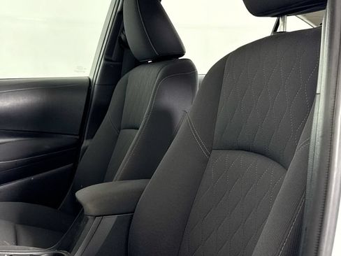 Used 2024 Toyota Corolla LE w/ LE Premium Package FWD image 11