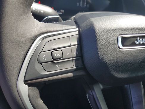 New 2026 Jeep Grand Cherokee Limited RWD image 13