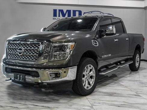 Used 2016 Nissan Titan SL AWD/4WD image 3