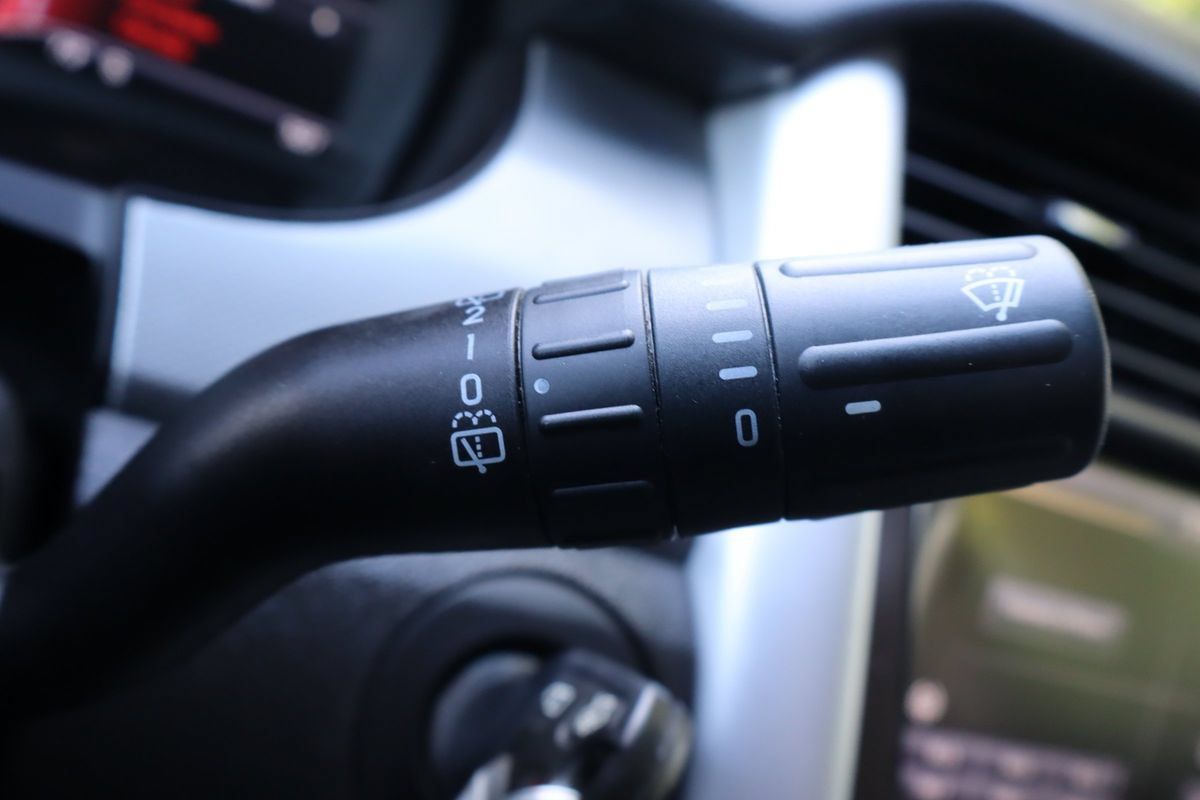 Used 2013 Ford Edge SEL FWD image 33
