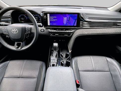 Used 2026 Toyota Camry XLE FWD image 16