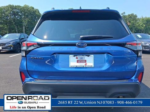 Used 2026 Subaru Forester Premium AWD/4WD image 4