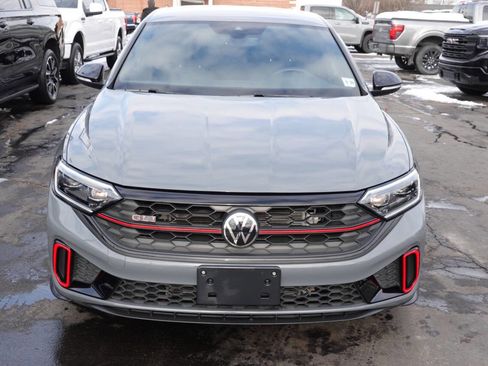 Used 2024 Volkswagen Jetta GLI 40th Anniversary Edition image 5