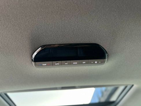 Used 2024 Kia EV9 Wind image 36