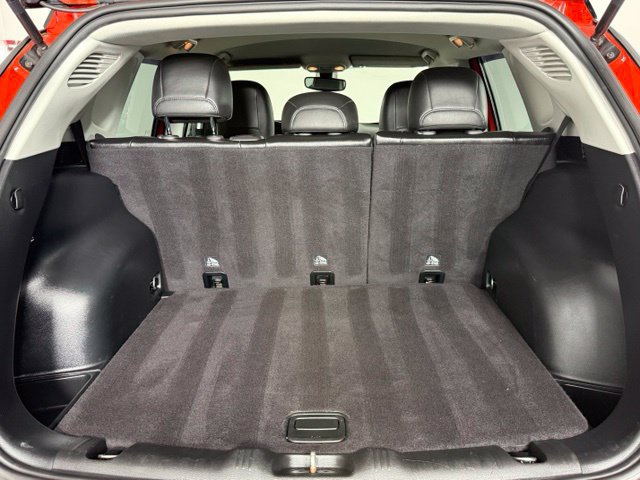 Used 2020 Jeep Compass Trailhawk AWD/4WD image 26