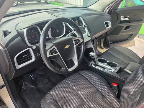 Used 2013 Chevrolet Equinox LT AWD/4WD image 17