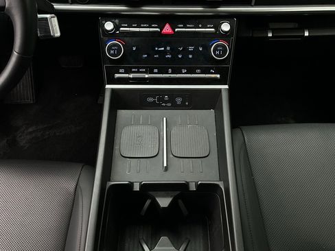 Used 2025 Hyundai Santa Fe SEL image 15