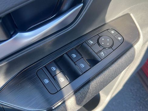 New 2026 Nissan Kicks SV image 24