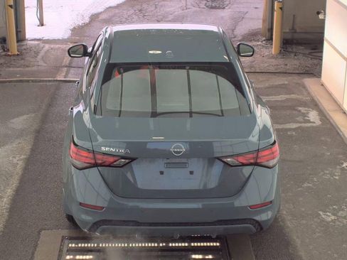 Certified 2025 Nissan Sentra SV image 5
