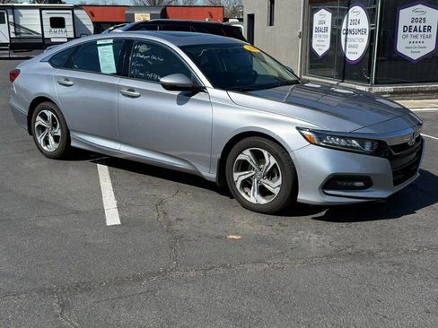 Used 2018 Honda Accord EX-L image 2