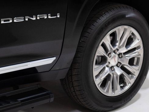 Used 2021 GMC Yukon XL Denali AWD/4WD image 33
