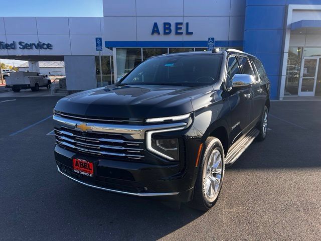 Used 2026 Chevrolet Suburban Premier AWD/4WD image 2