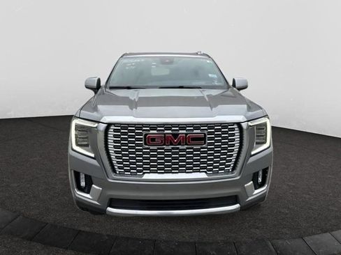 Used 2024 GMC Yukon XL Denali image 8