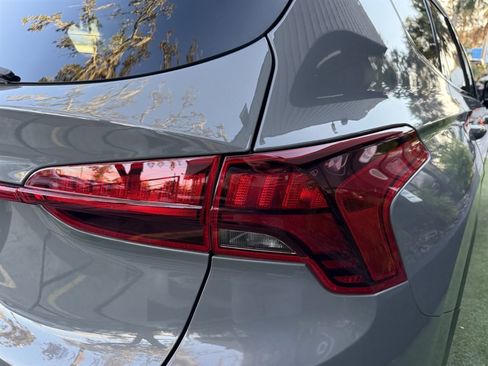 Used 2021 Hyundai Santa Fe SEL image 12