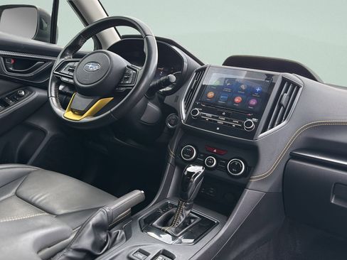 Used 2021 Subaru Crosstrek 2.5i Sport w/ Moonroof Package image 61