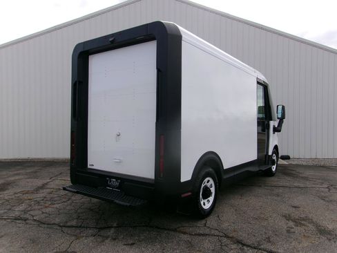 New 2025 Chevrolet Brightdrop 400 image 14