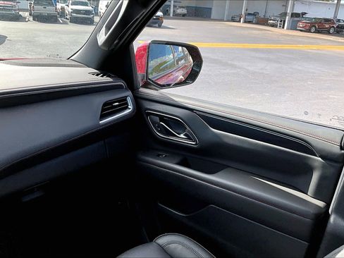 Certified 2024 Chevrolet Suburban RST w/ Luxury Package image 15