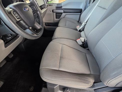 Used 2020 Ford F150 XLT w/ Trailer Tow Package RWD image 6