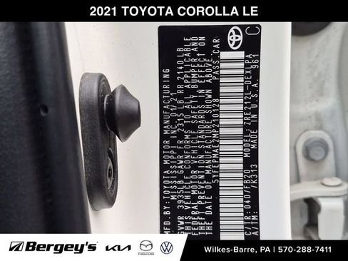 Used 2021 Toyota Corolla LE w/ Carpet Mat Package (TMS) FWD image 30
