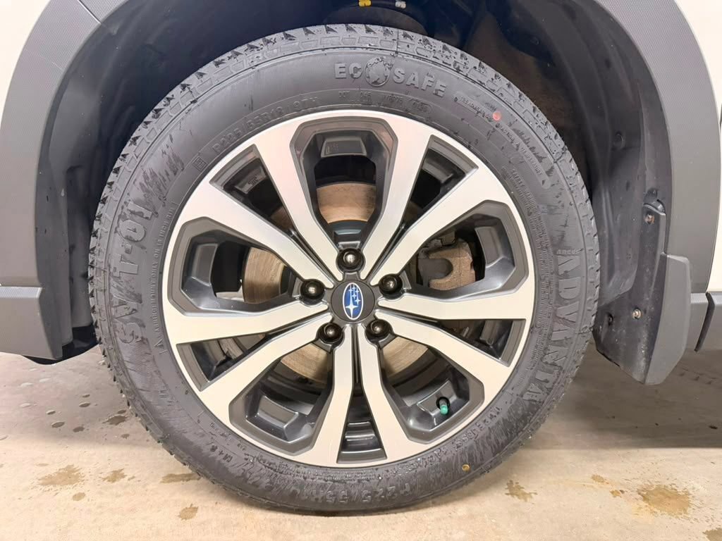 Used 2019 Subaru Forester Limited AWD/4WD image 18