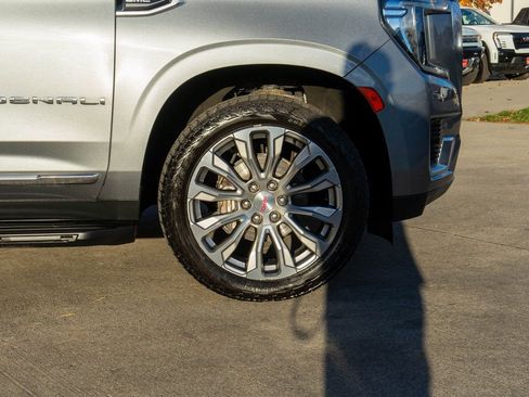 Used 2022 GMC Yukon Denali AWD/4WD image 40